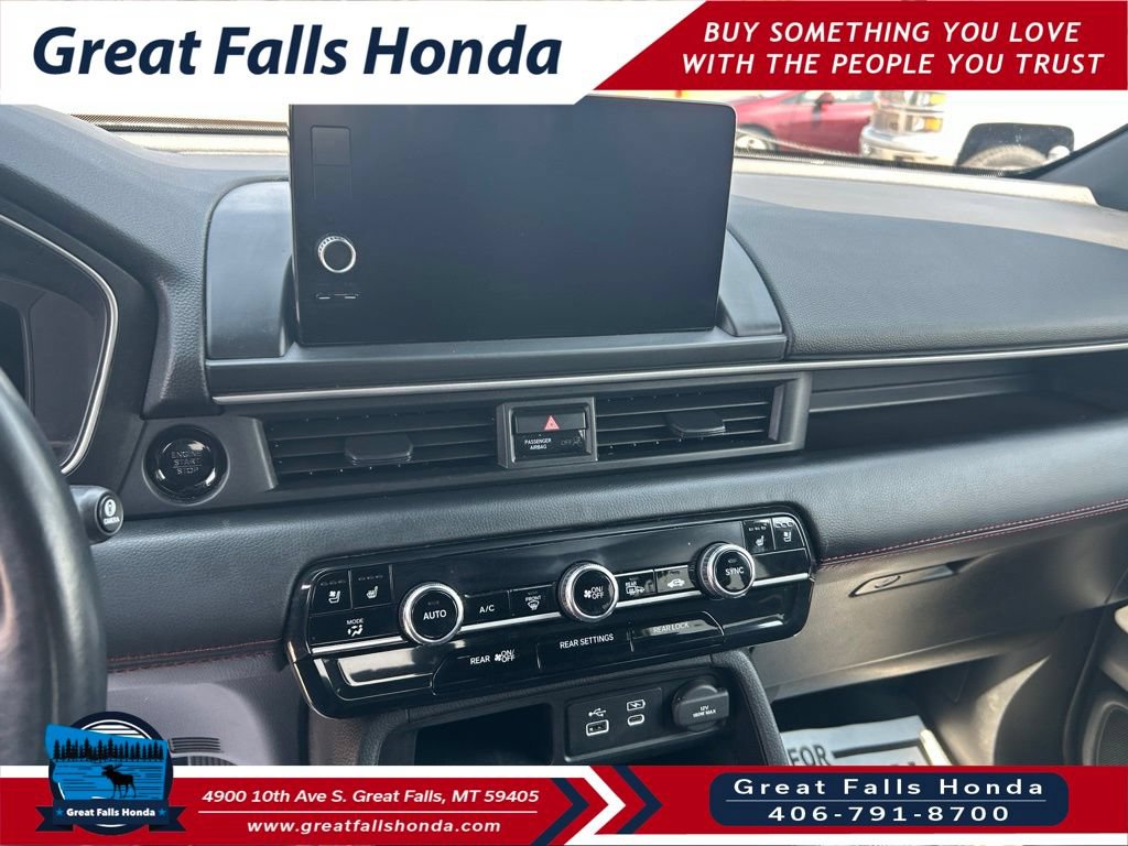Used 2025 Honda Pilot Black Edition image 15