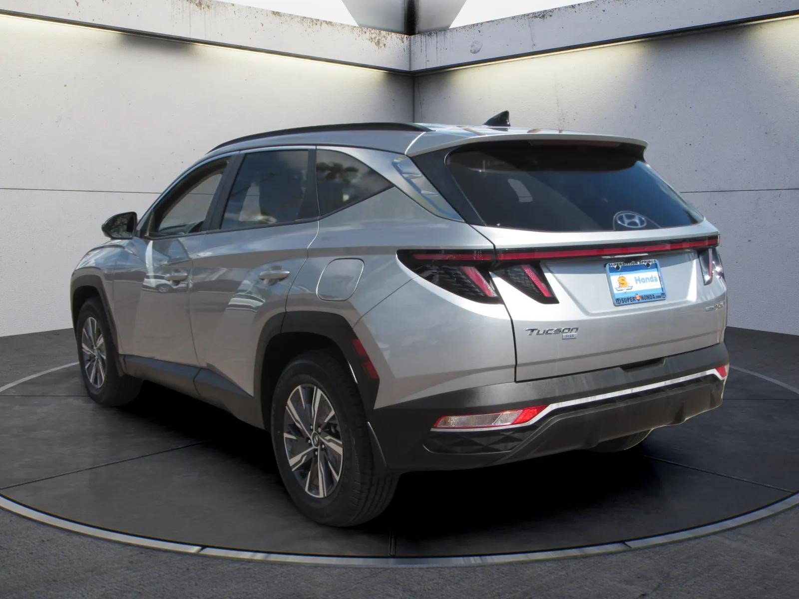 Used 2023 Hyundai Tucson Blue AWD/4WD image 6