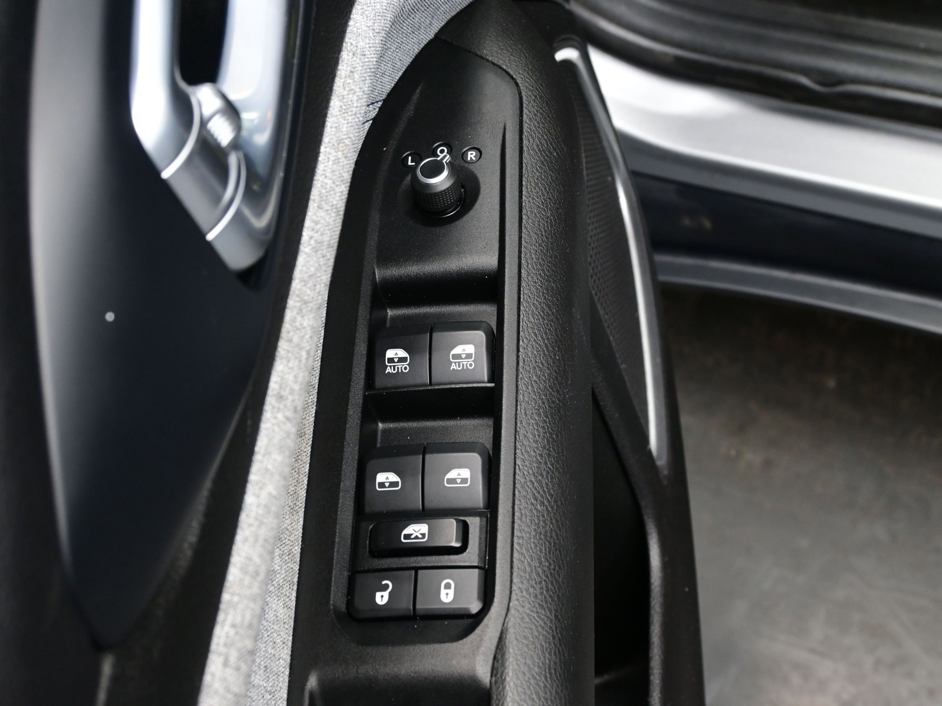 Used 2022 Jeep Compass Latitude w/ Convenience Group image 10