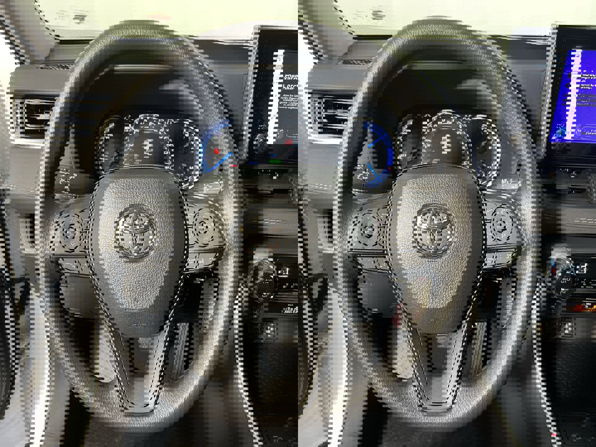 New 2024 Toyota RAV4 LE image 17