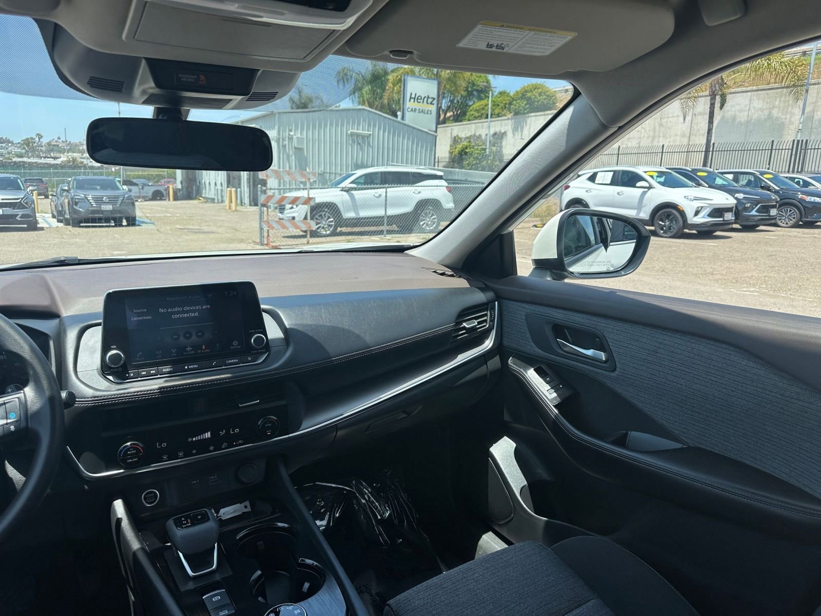 Used 2023 Nissan Rogue SV image 35