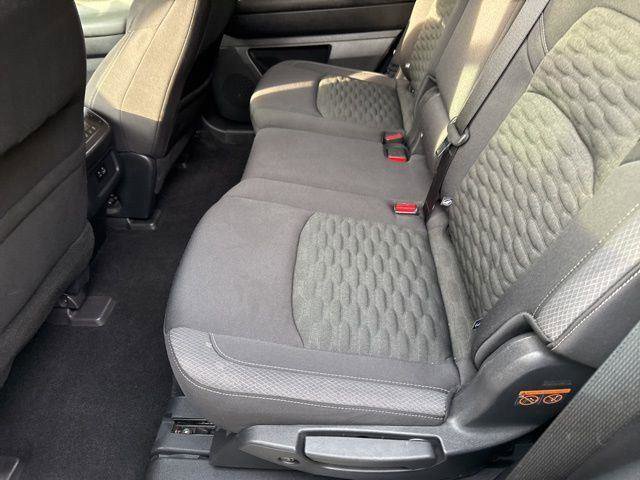 Used 2022 Nissan Pathfinder S image 27