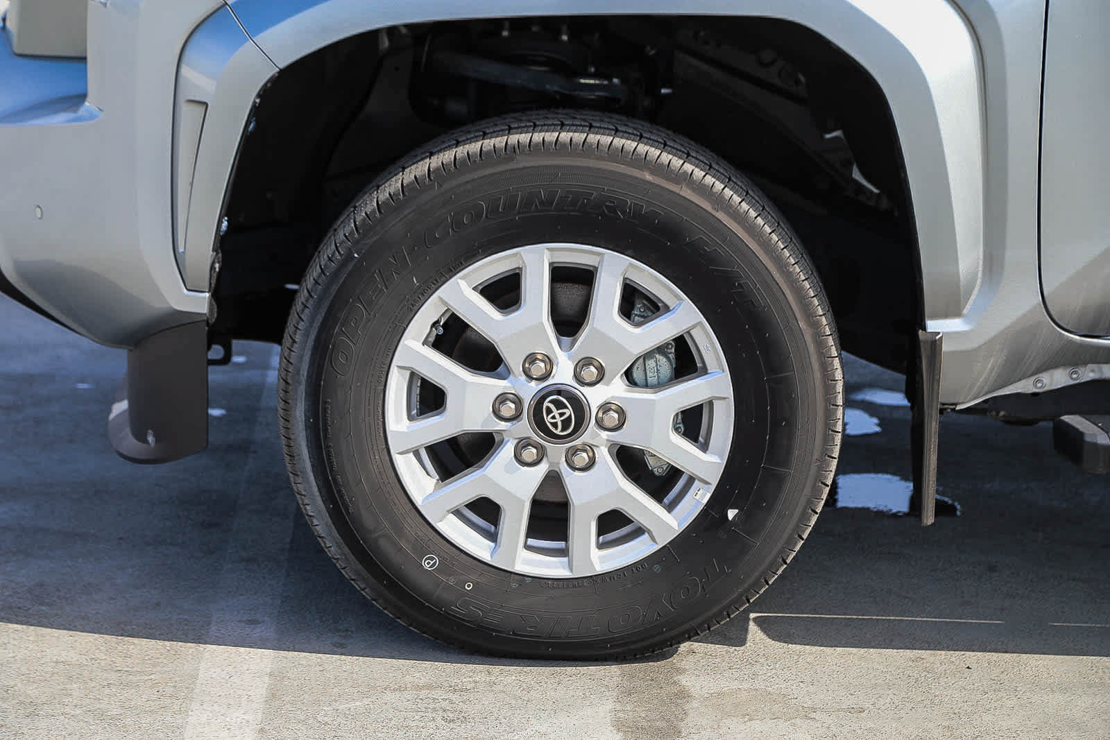 New 2024 Toyota Tacoma SR5 RWD image 10