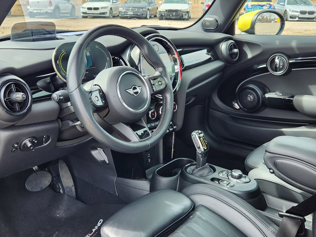 Used 2022 MINI Cooper SE image 9