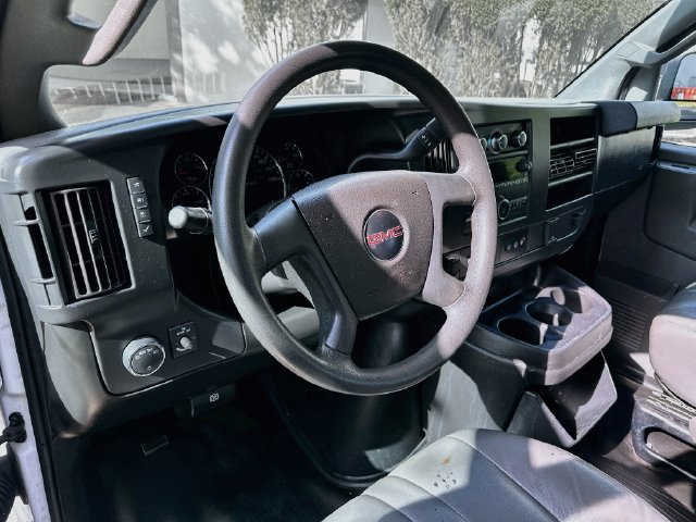 Used 2021 GMC Savana 2500 RWD image 11