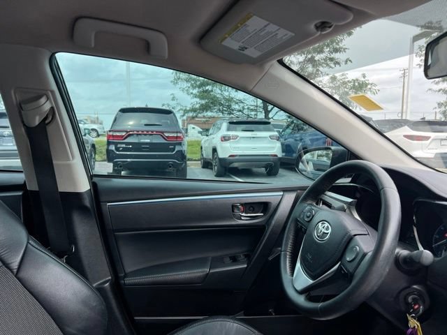 Used 2014 Toyota Corolla S FWD image 31