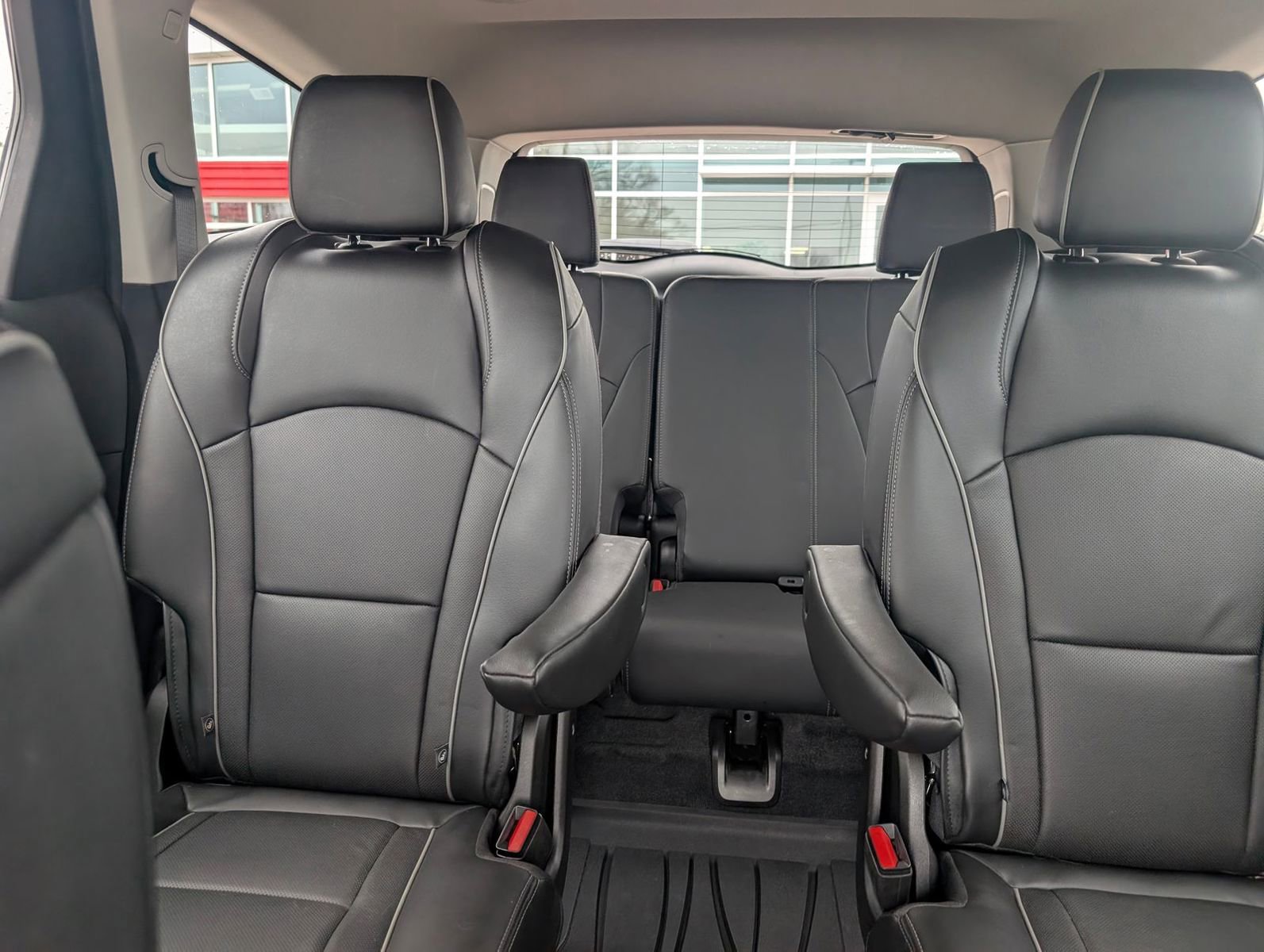 Used 2020 Buick Enclave Avenir w/ Avenir Technology Package AWD/4WD image 24