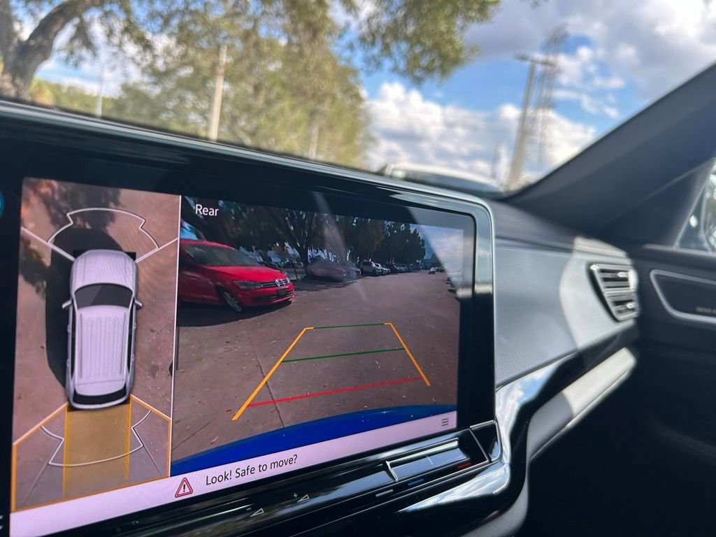 Used 2025 Volkswagen Atlas Cross Sport SEL Premium R-Line image 15