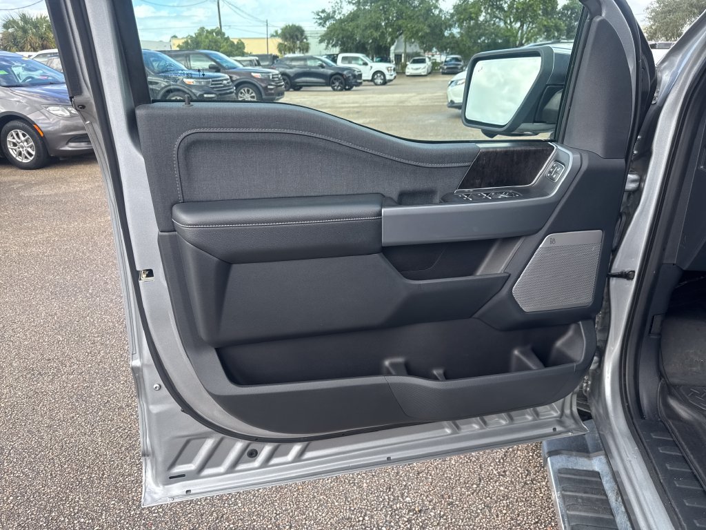 Used 2022 Ford F150 Lariat w/ Equipment Group 502A High AWD/4WD image 14