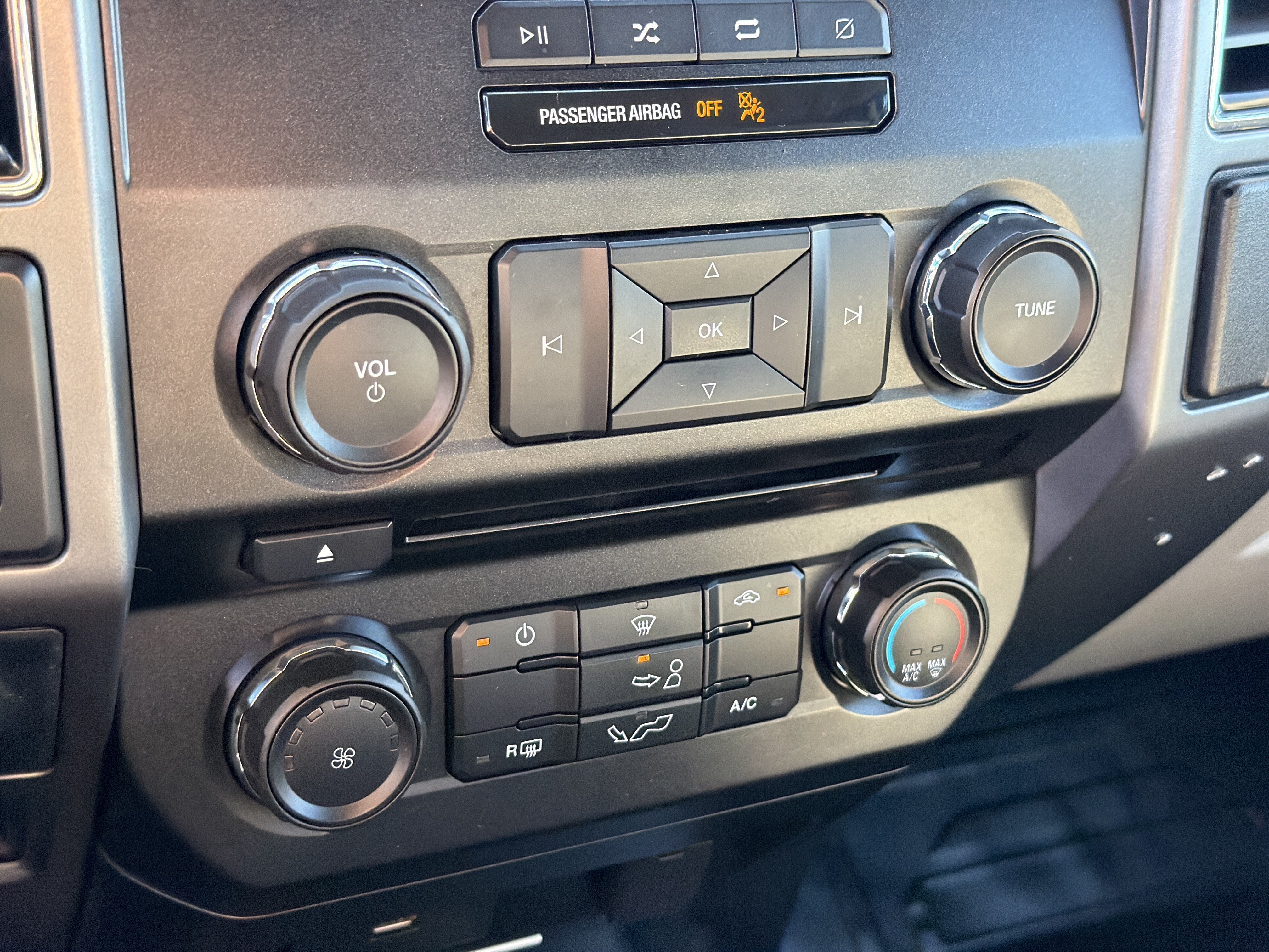 Used 2018 Ford F150 XLT w/ Equipment Group 301A Mid AWD/4WD image 25