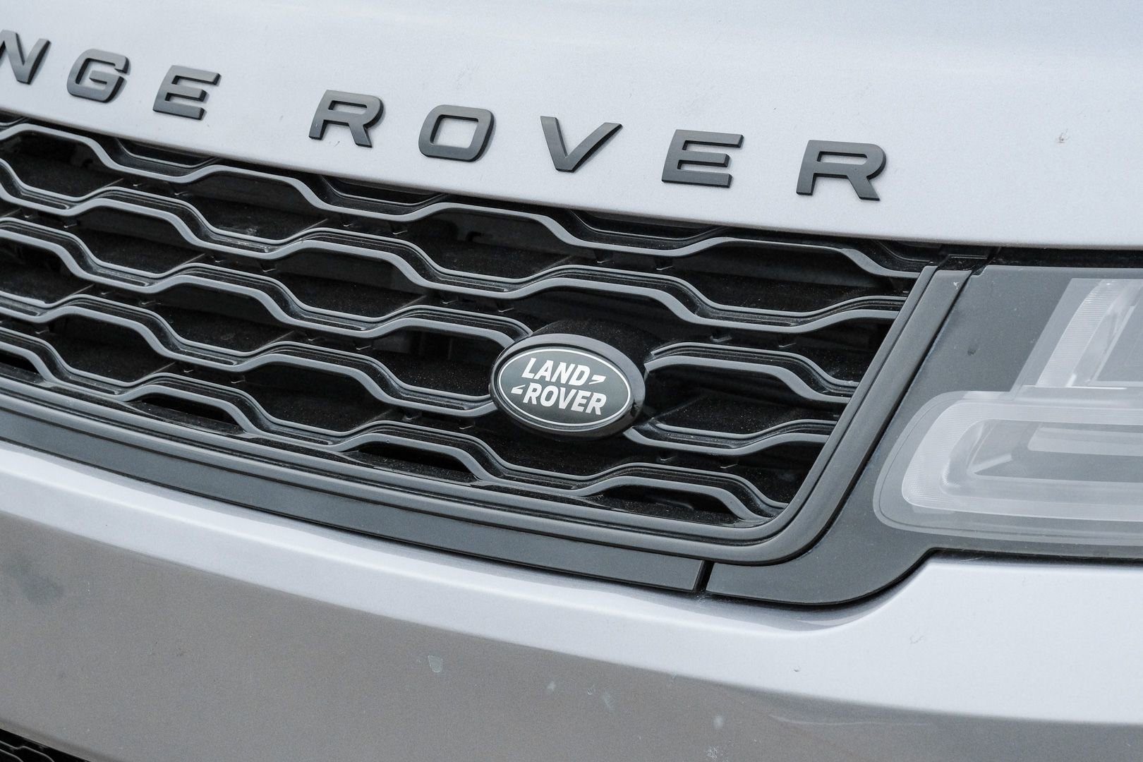 Used 2020 Land Rover Range Rover Sport SVR AWD/4WD image 62