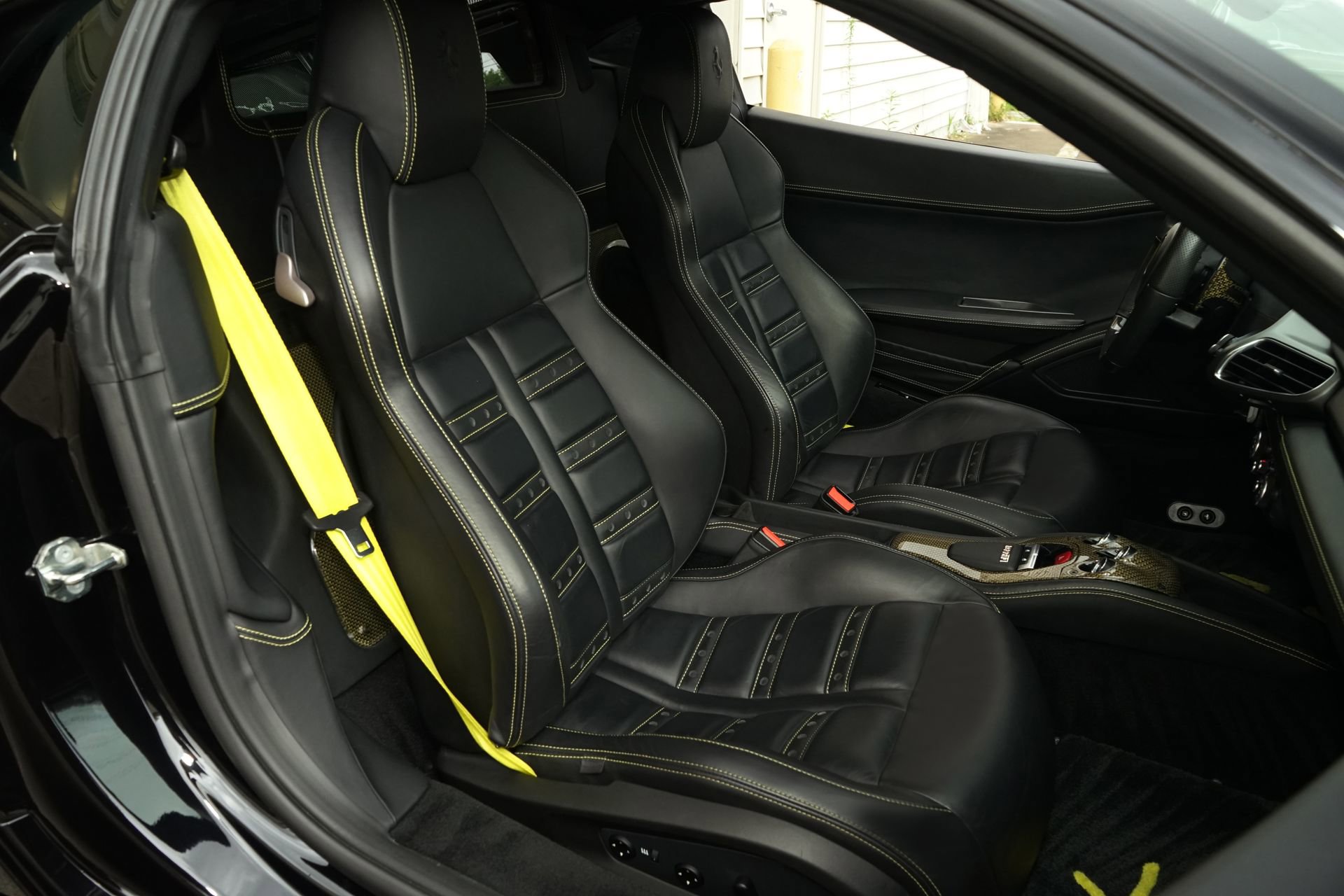 Used 2010 Ferrari 458 Italia Coupe image 13