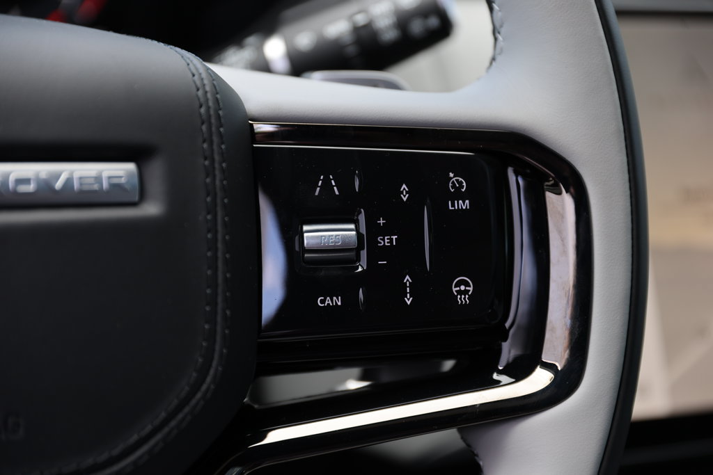 New 2026 Land Rover Range Rover Velar Dynamic SE AWD/4WD image 21