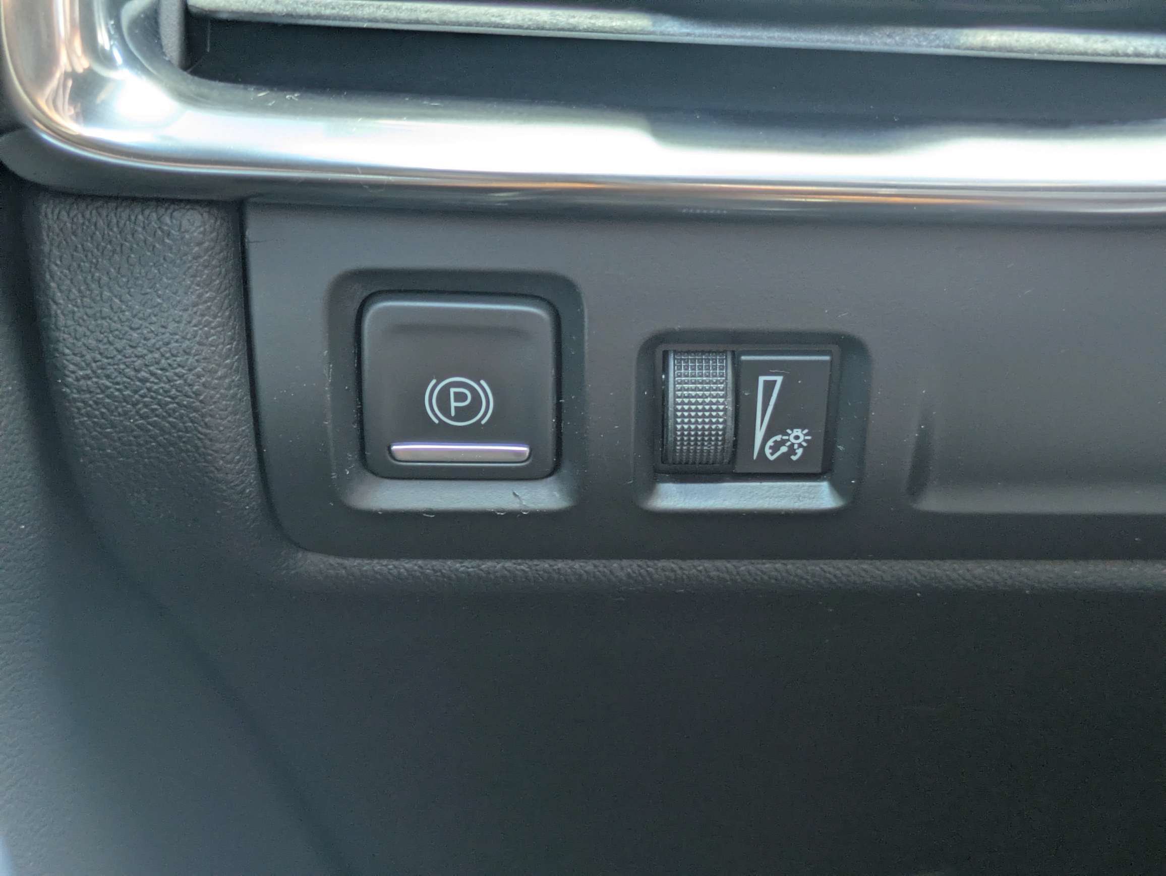 Certified 2019 Cadillac XT4 Sport FWD image 16