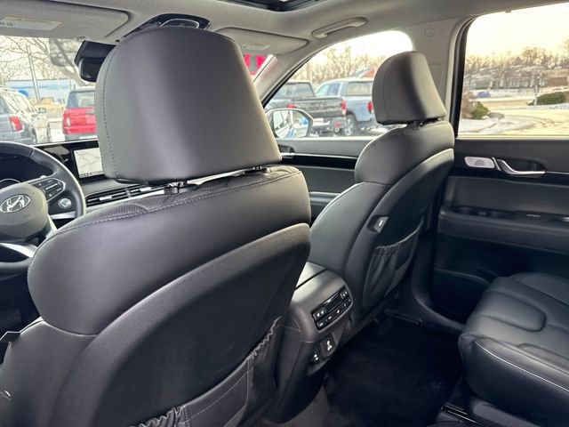 Used 2021 Hyundai Palisade Limited image 22