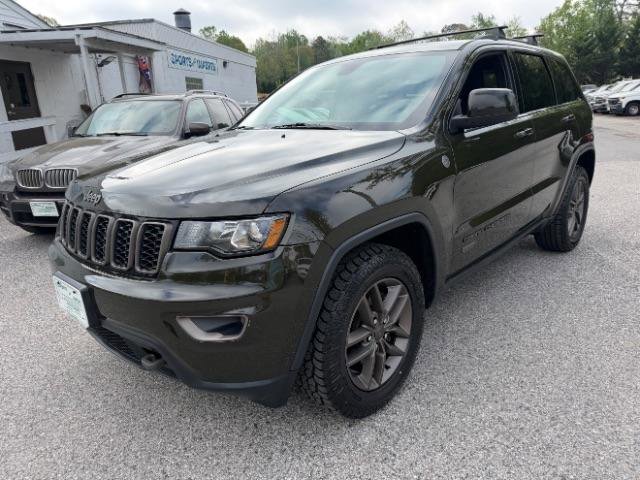 Used 2017 Jeep Grand Cherokee Laredo