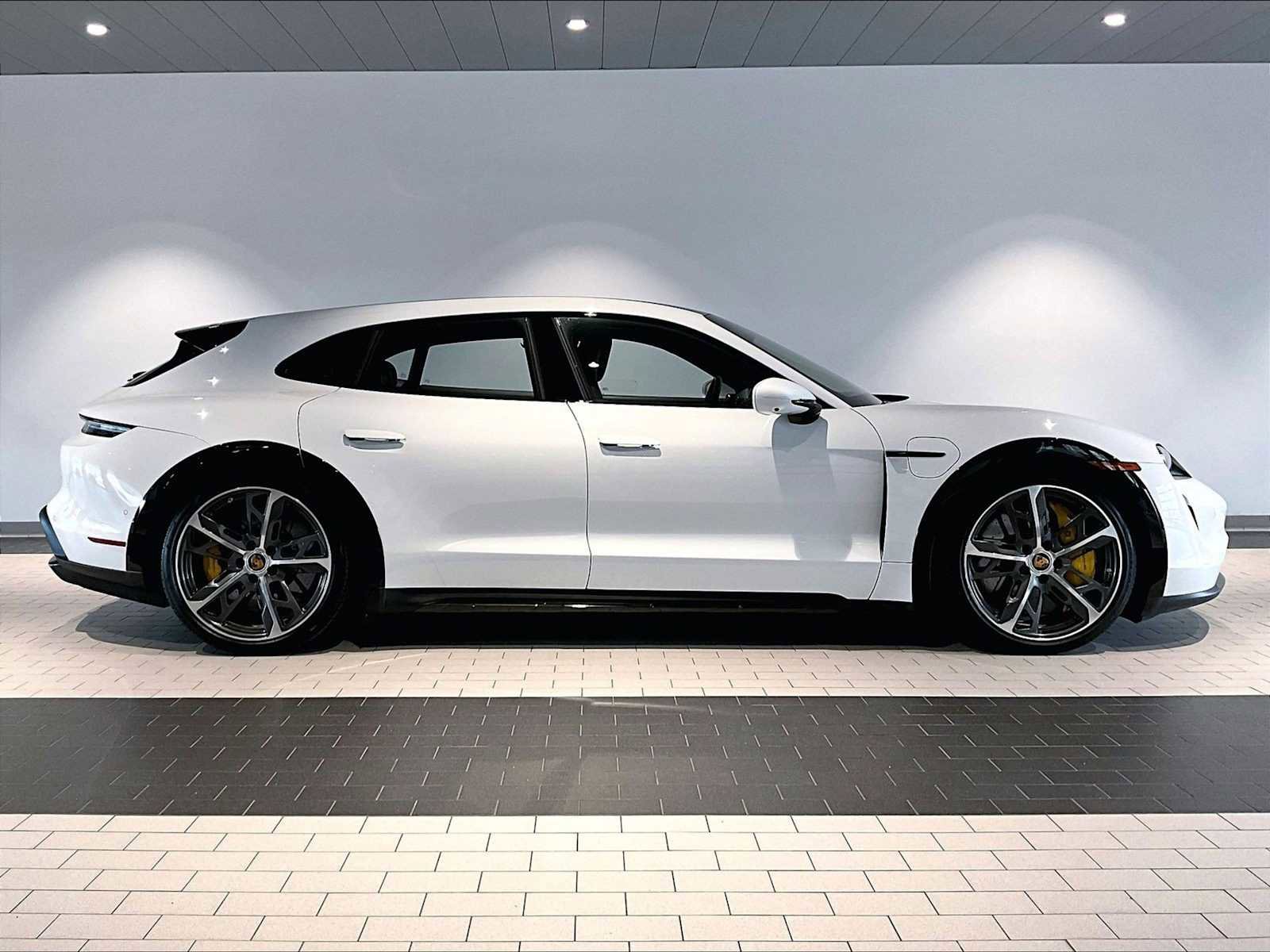 Used 2024 Porsche Taycan Turbo S image 11
