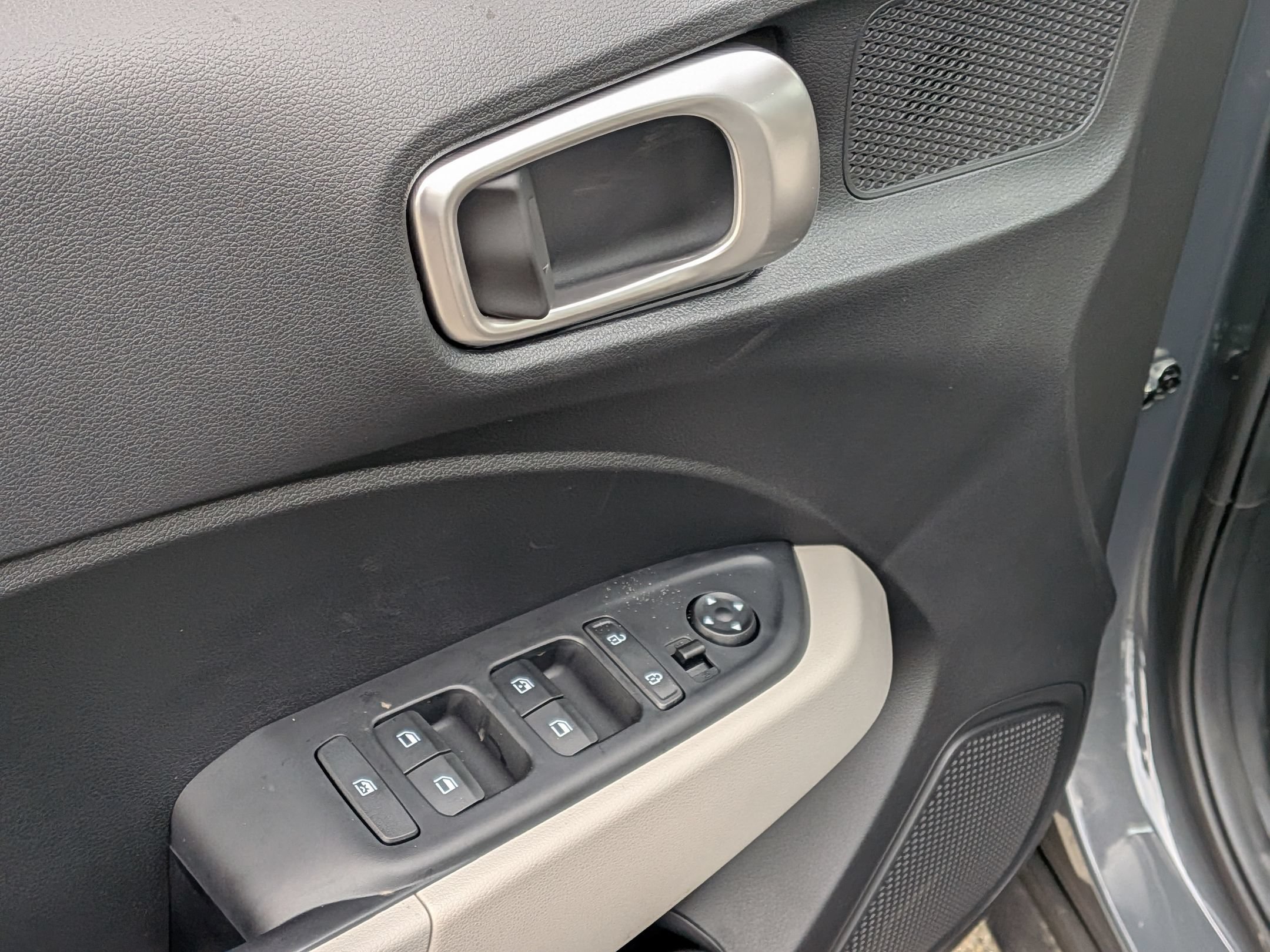 New 2026 Hyundai Venue SEL FWD image 16