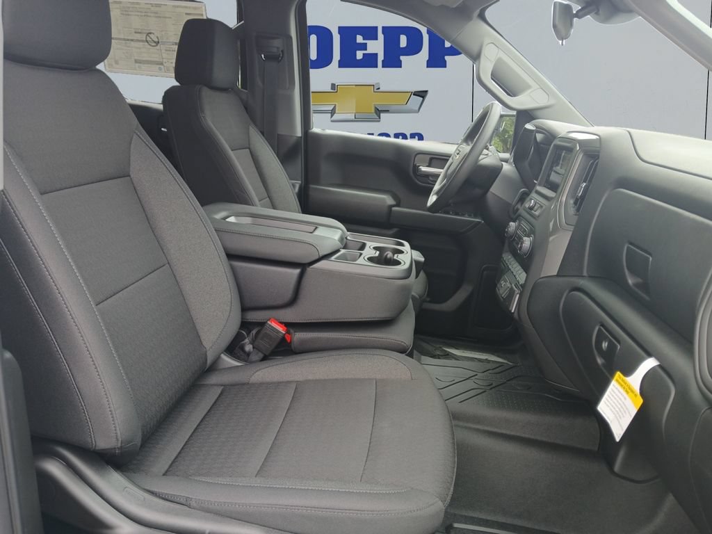New 2026 Chevrolet Silverado 1500 Custom w/ Turbomax Blackout Package RWD image 17