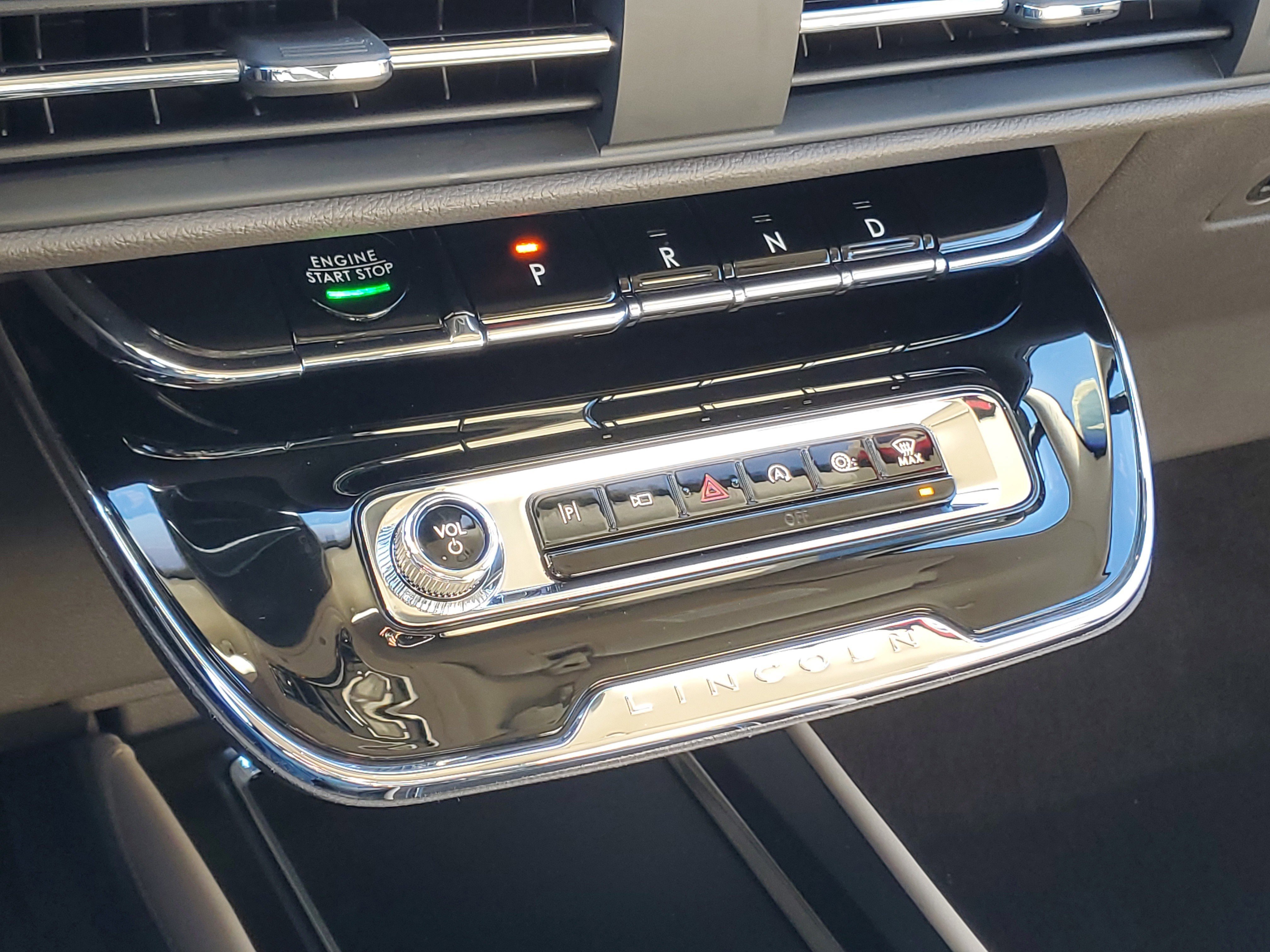 Certified 2023 Lincoln Corsair Reserve w/ Equipment Group 201A image 18