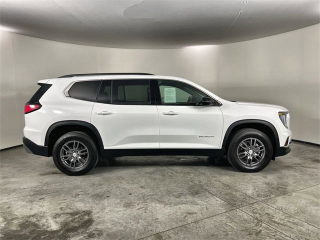 Used 2025 GMC Acadia Elevation image 9