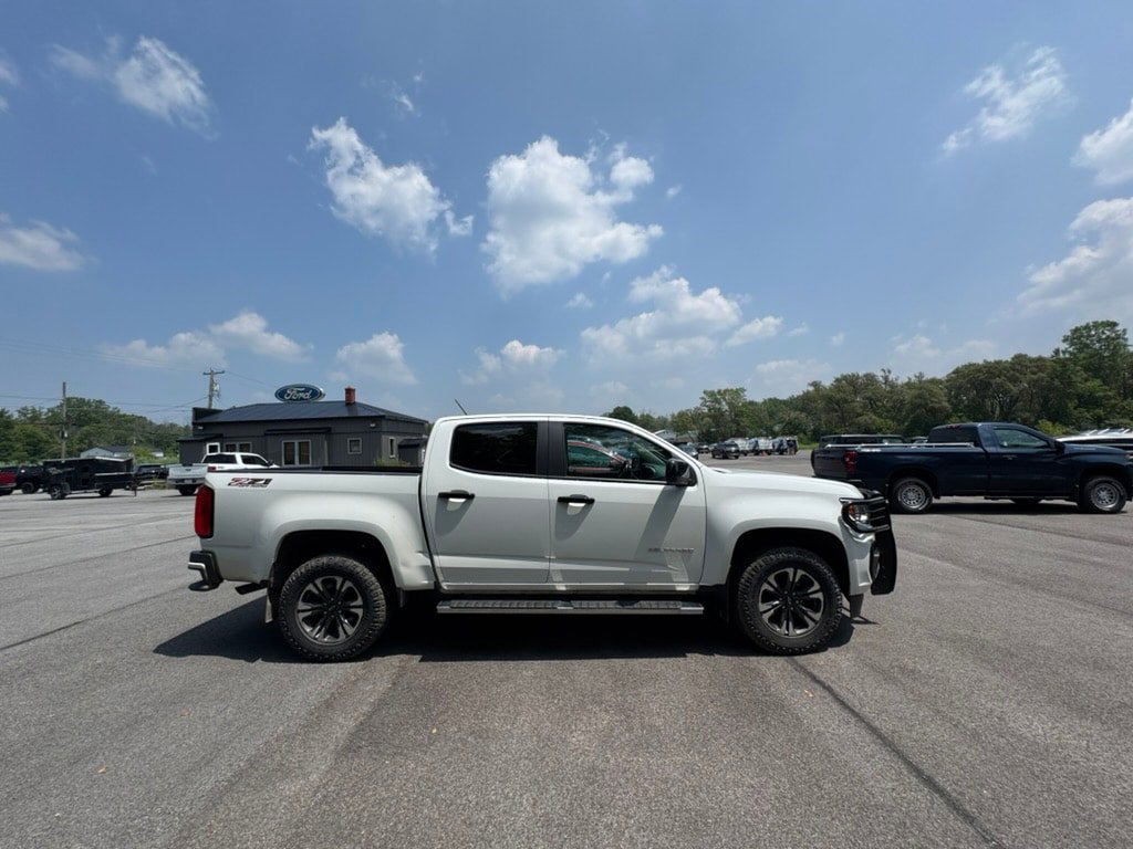 Used 2022 Chevrolet Colorado Z71 AWD/4WD image 4