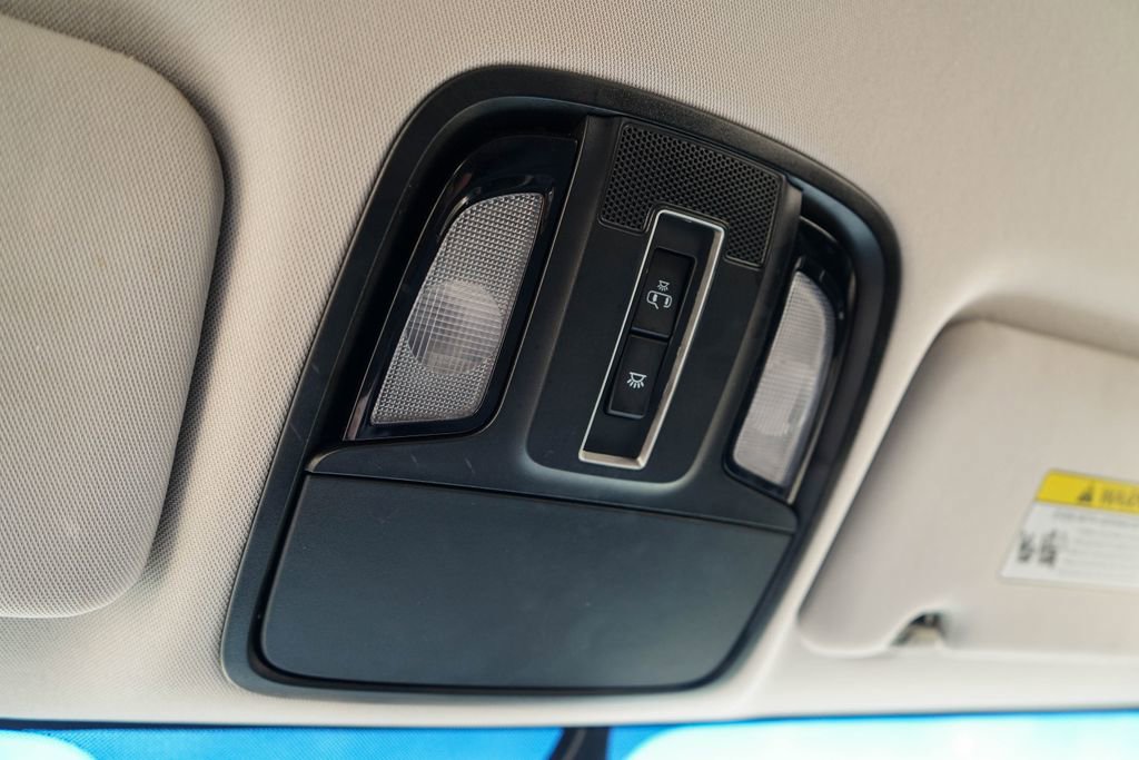 Used 2020 Kia Sorento S FWD image 9