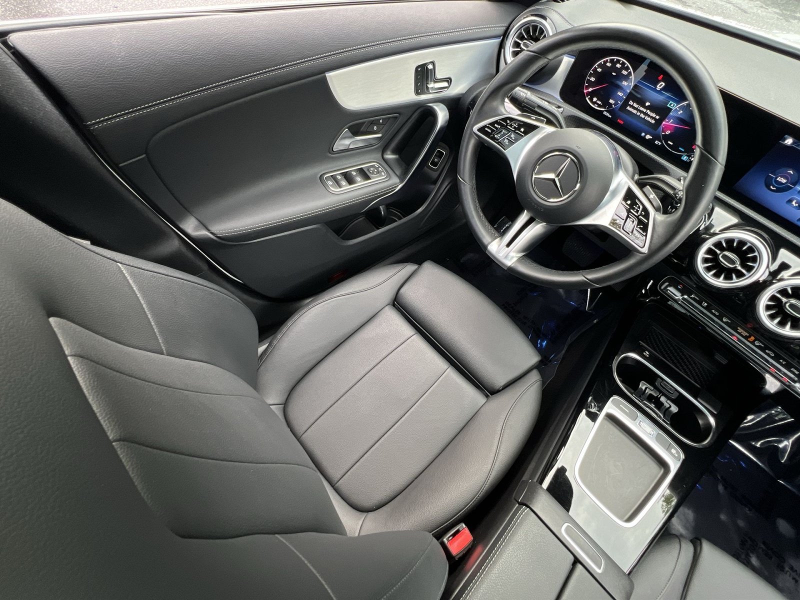 Certified 2025 Mercedes-Benz CLA 250 4MATIC image 16