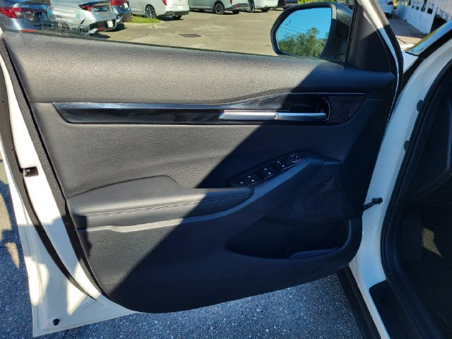 Used 2024 Kia Seltos X-Line AWD/4WD image 16