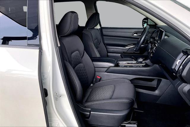 Certified 2022 Nissan Pathfinder SV FWD image 9