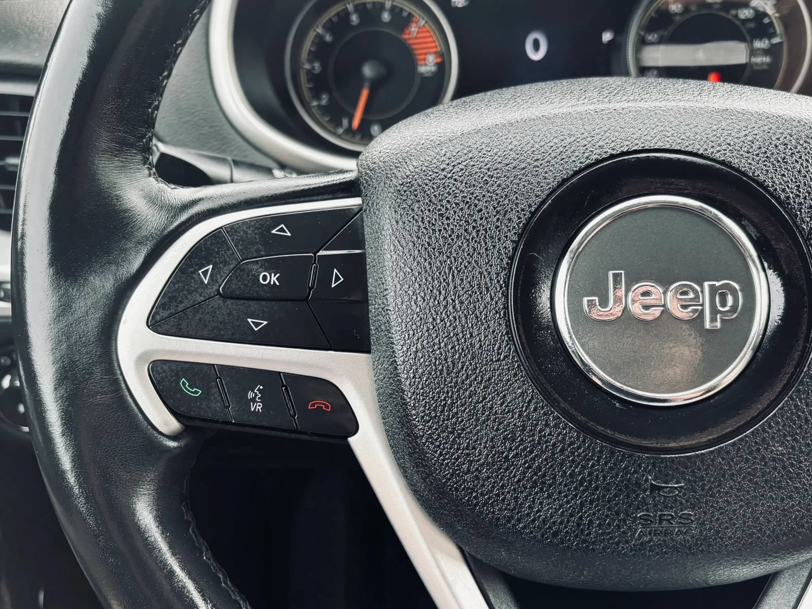 Used 2017 Jeep Cherokee Limited w/ Trailer Tow Group AWD/4WD image 25