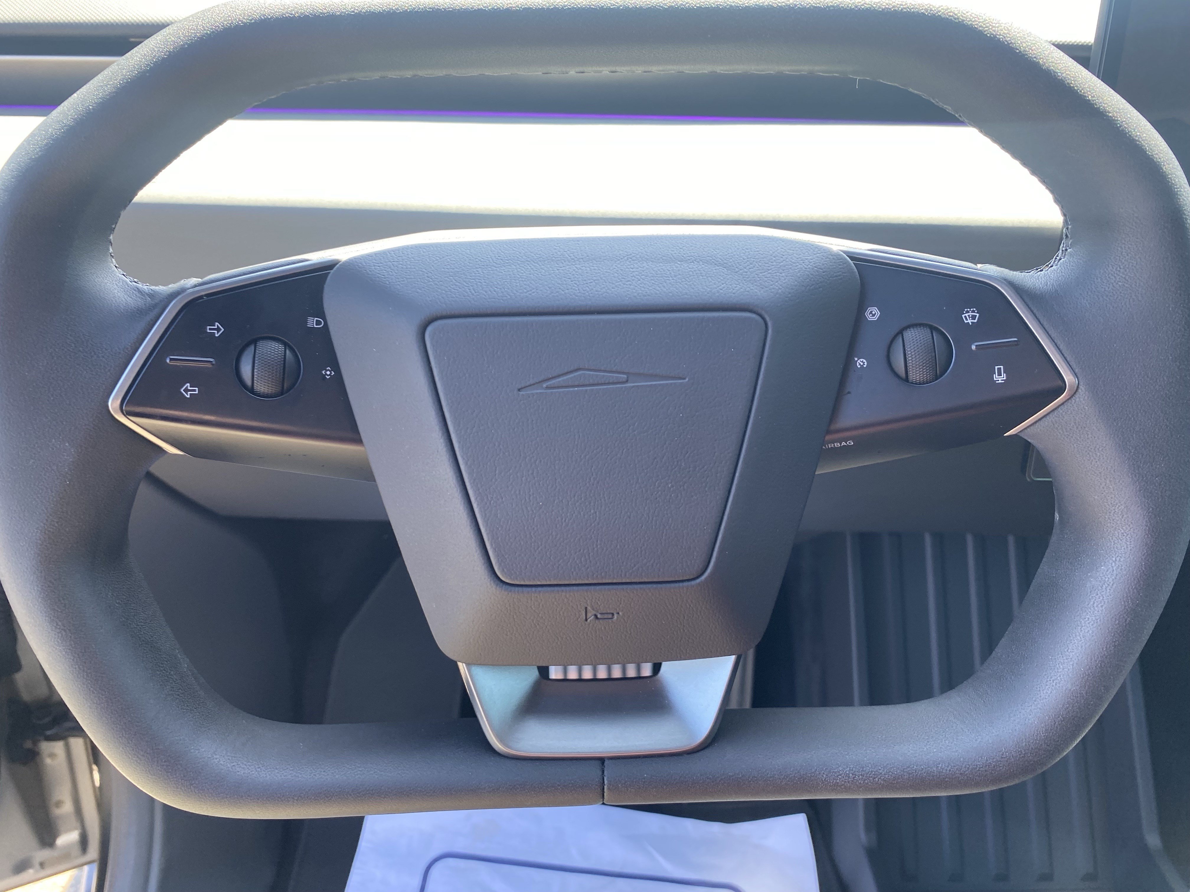 Used 2024 Tesla Cybertruck AWD Crew Cab image 21