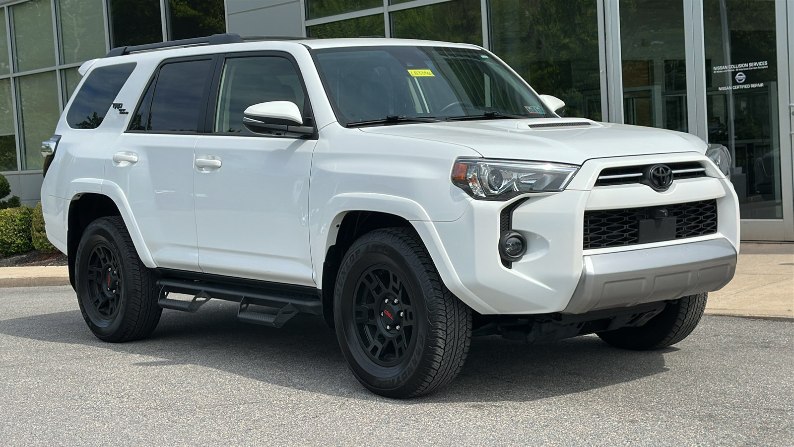 Used 2024 Toyota 4Runner TRD Off-Road Premium w/ Off Road Premium Plus Package AWD/4WD image 2