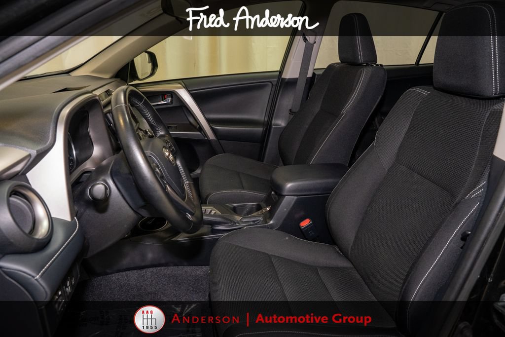 Used 2018 Toyota RAV4 XLE AWD/4WD image 10