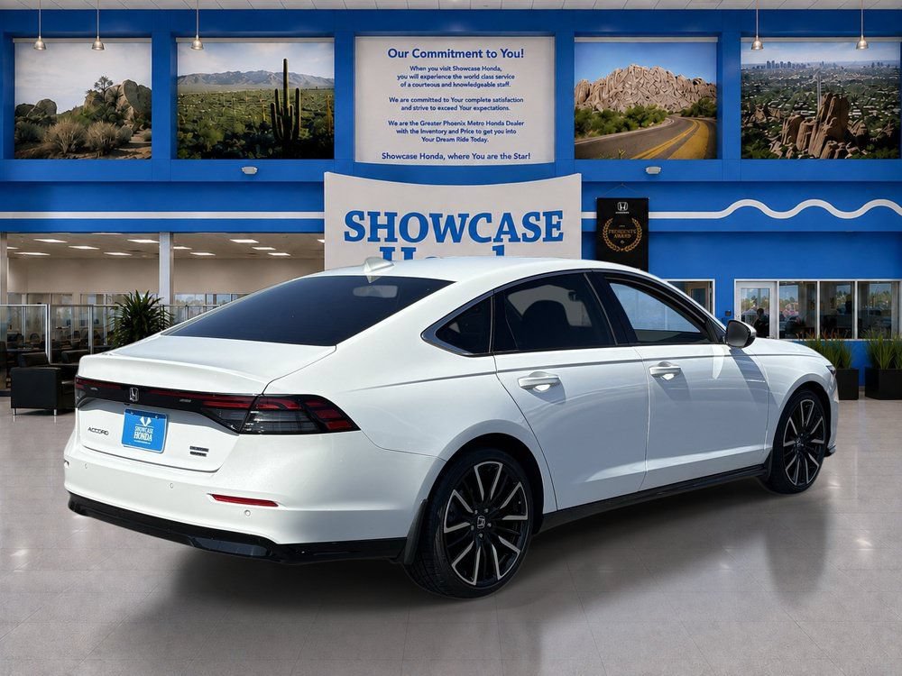 Certified 2023 Honda Accord Touring image 7