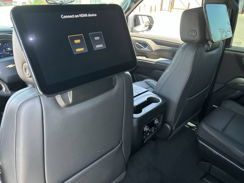 Used 2024 Chevrolet Tahoe High Country AWD/4WD image 36