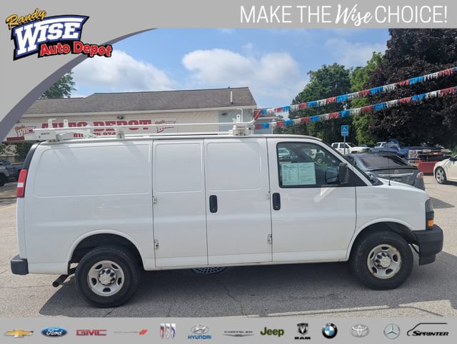 Used 2019 Chevrolet Express 2500 w/ Communications Package RWD image 2