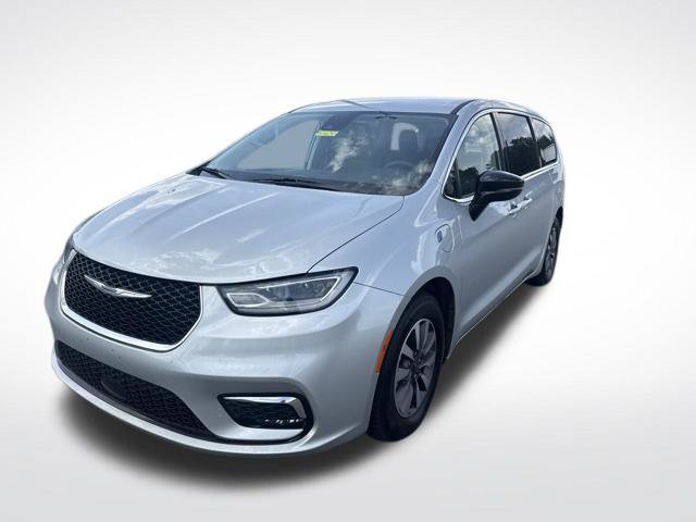 Used 2024 Chrysler Pacifica Limited