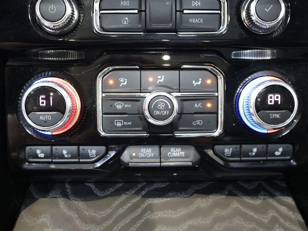 Used 2021 GMC Yukon Denali w/ LPO, Illumination Package AWD/4WD image 22
