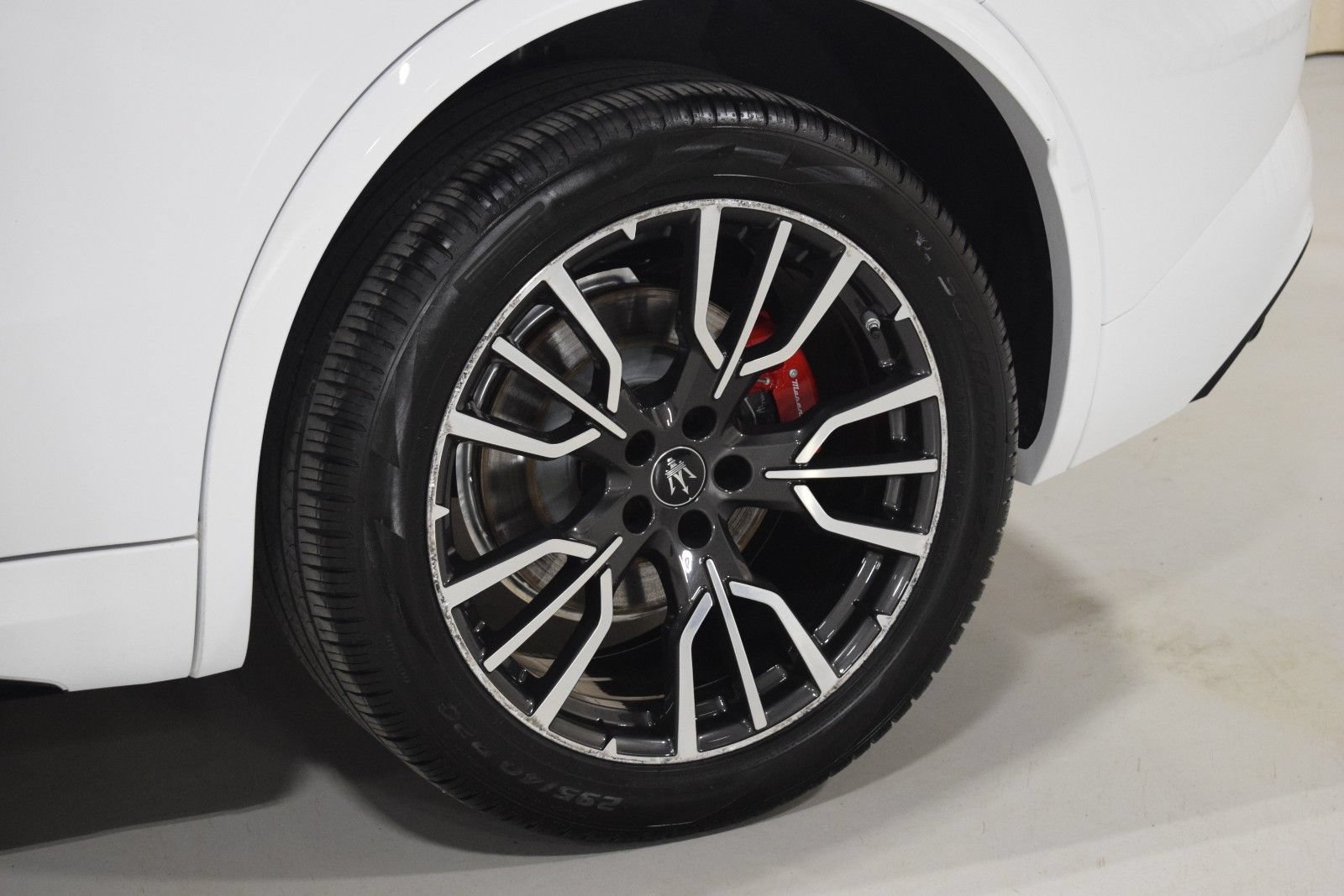 Certified 2023 Maserati Grecale Modena AWD/4WD image 6