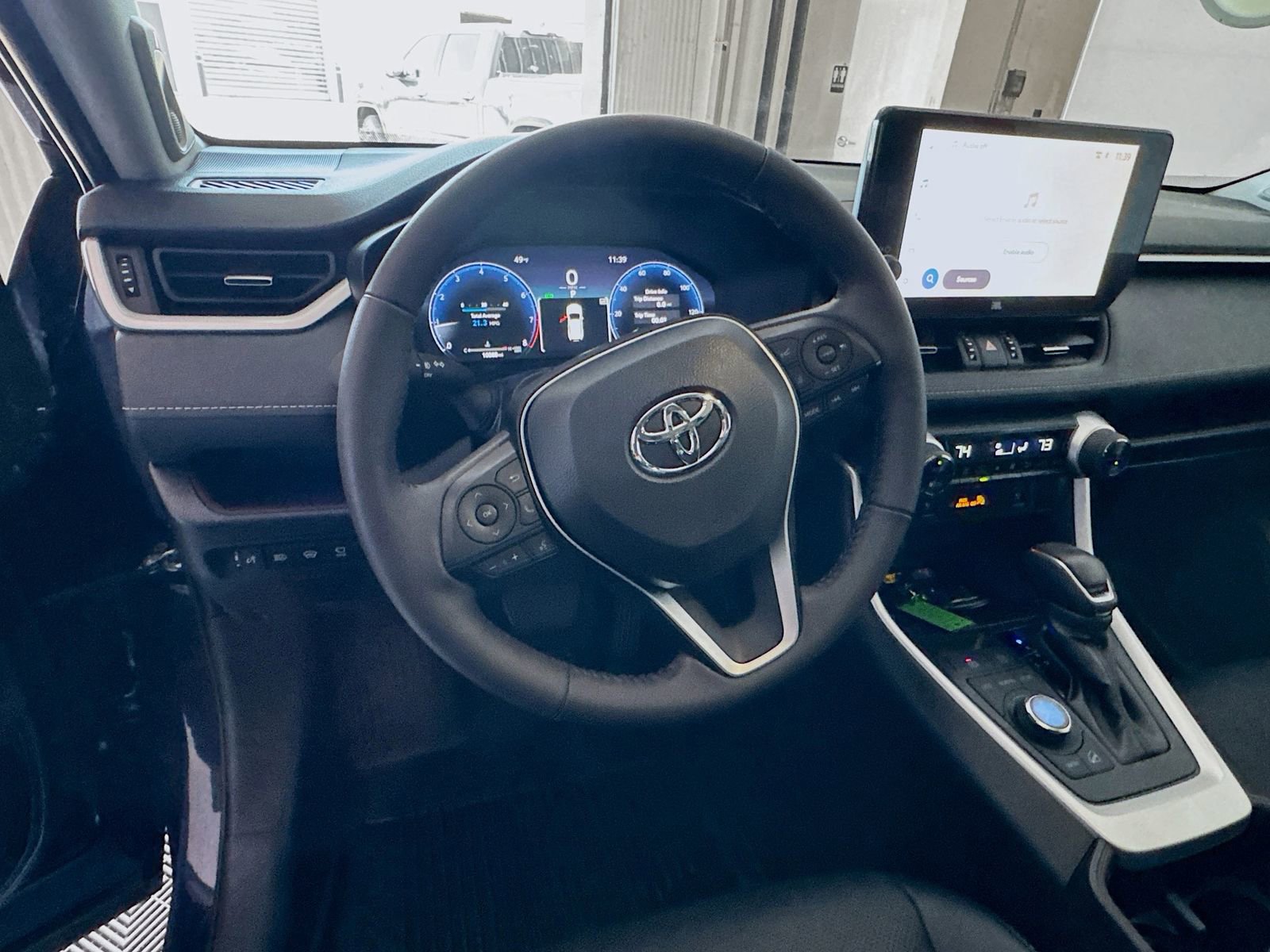 Used 2024 Toyota RAV4 Limited w/ Advanced Technology Package image 8