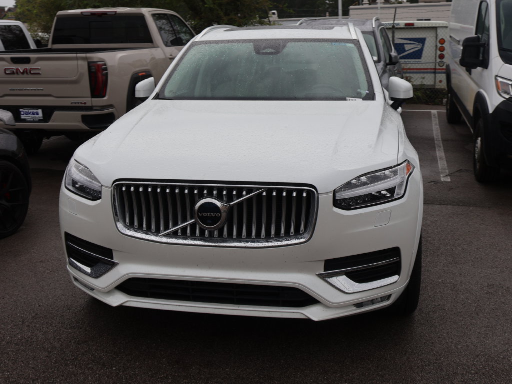 Used 2023 Volvo XC90 B6 Ultimate w/ Lounge Package AWD/4WD image 9