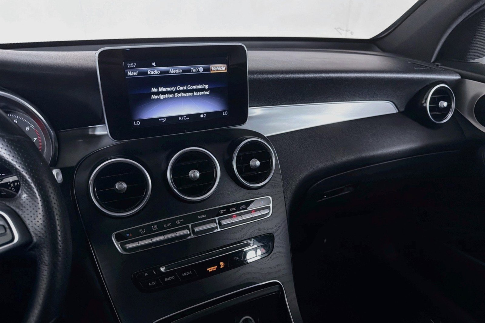 Used 2019 Mercedes-Benz GLC 300 image 21