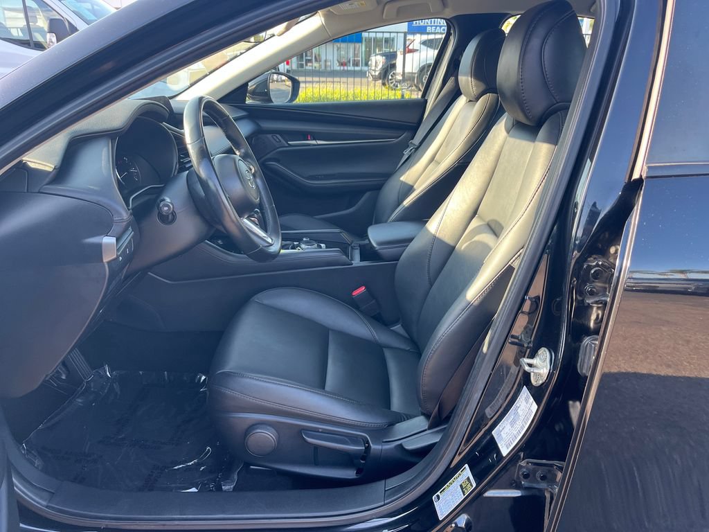 Used 2024 MAZDA MAZDA3 s FWD image 9