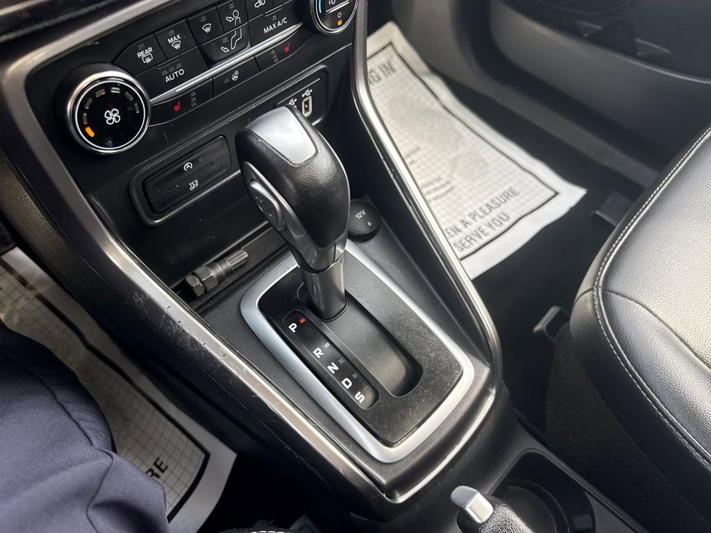 Used 2020 Ford EcoSport SES w/ SES Black Appearance Package image 37