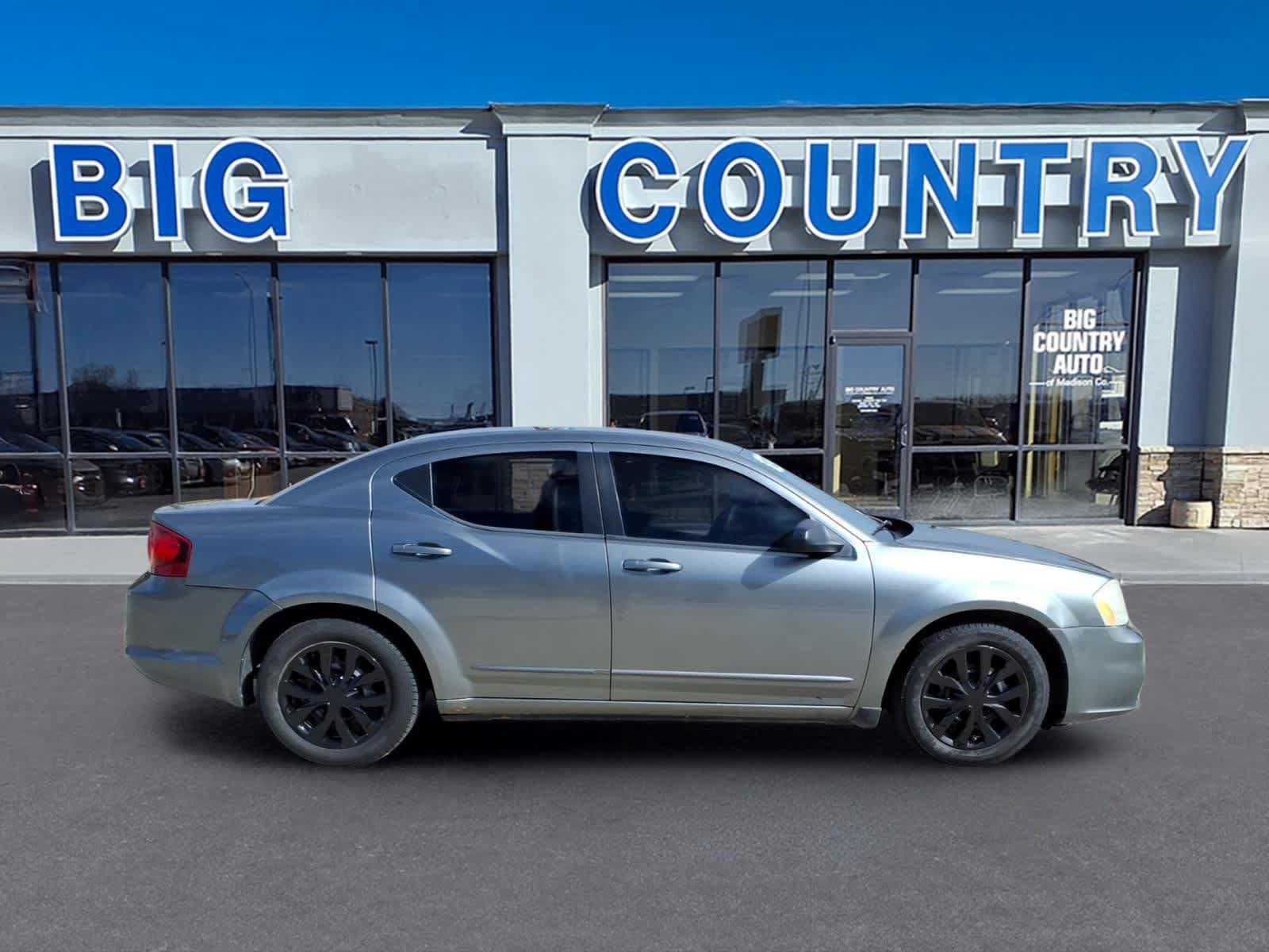 Used 2013 Dodge Avenger SE FWD image 4