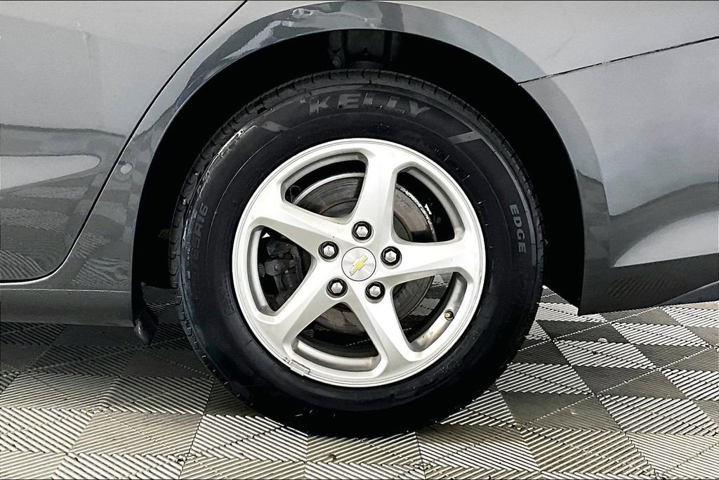 Used 2018 Chevrolet Malibu LS image 8