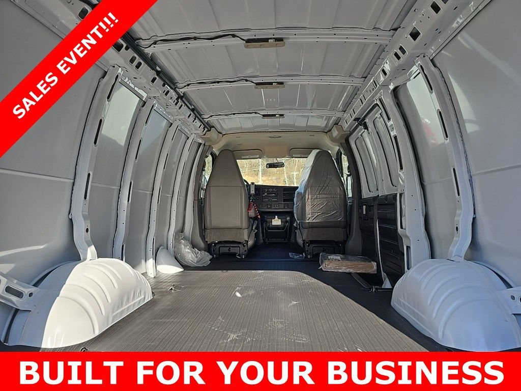 New 2025 Chevrolet Express 2500 w/ Communications Package RWD image 10