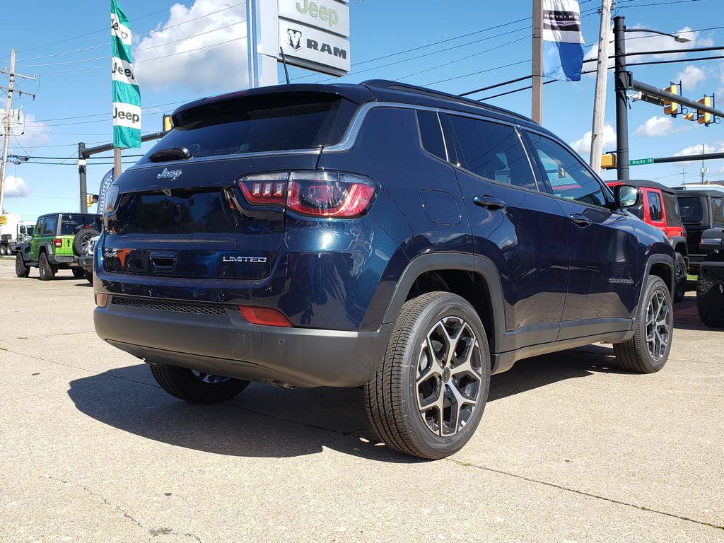 New 2026 Jeep Compass Limited AWD/4WD image 3