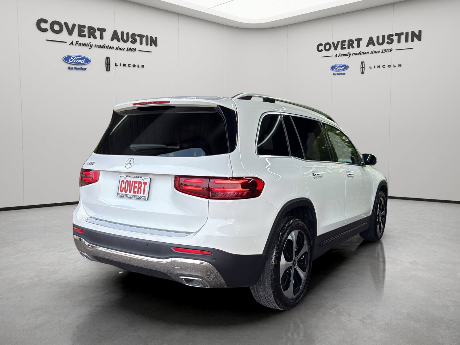 Used 2024 Mercedes-Benz GLB 250 image 5